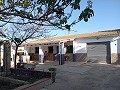 Casa de campo de 4 dormitorios cerca de Yecla in Pinoso Villas