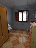 Maison de campagne partiellement réformée avec 4 chambres et 1 salle de bain in Pinoso Villas